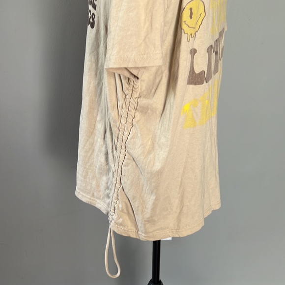 On Fire Enjoy the Little Things Smiley Face Tee Shirt - Picture 7 of 7